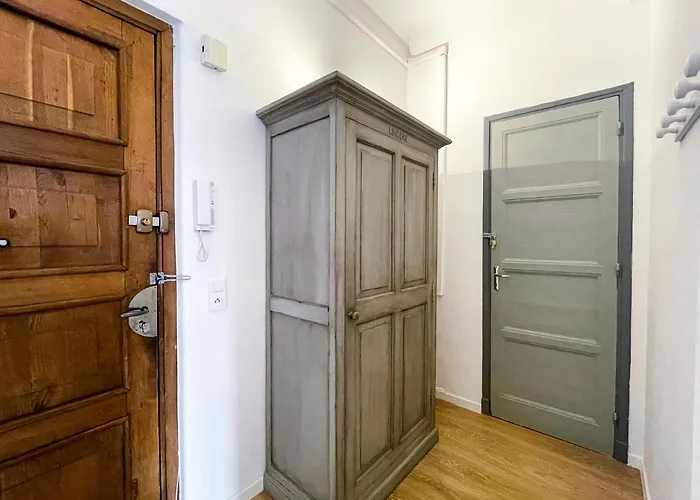 Apartment Vecchio Le Comte De Nice